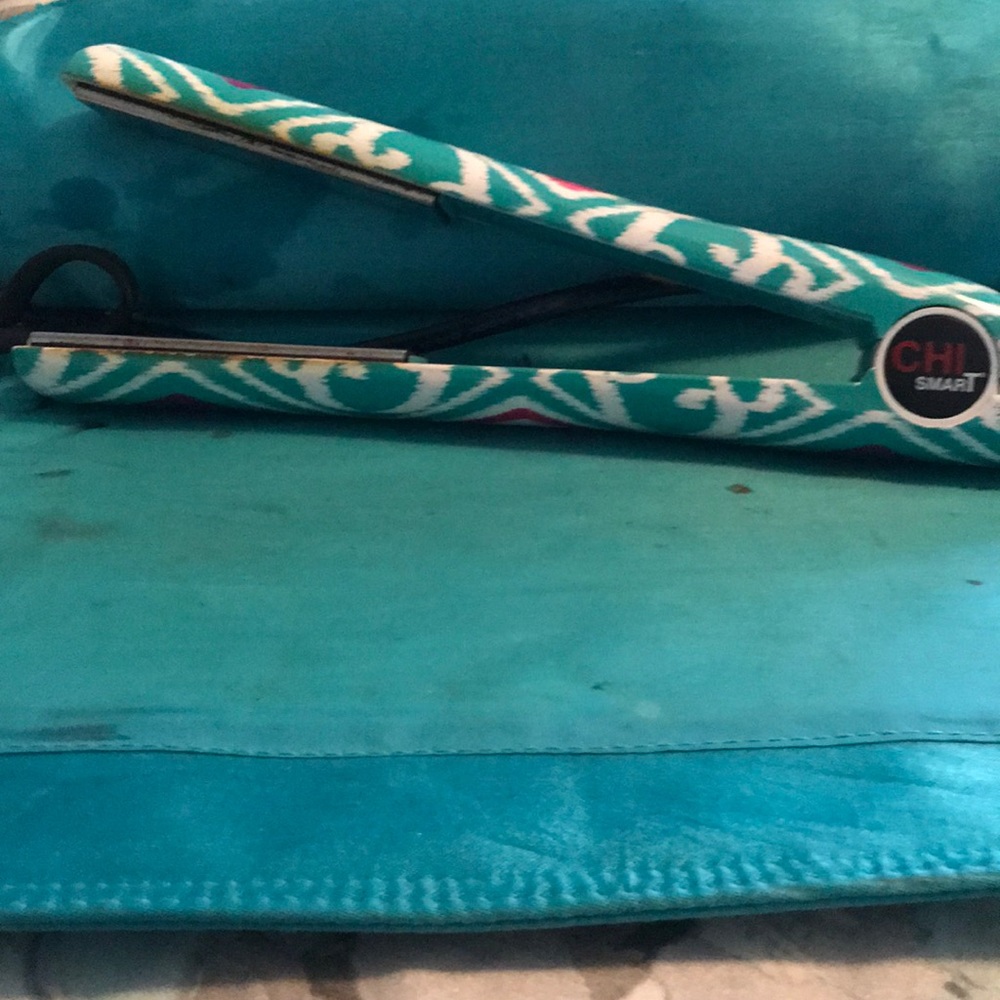 CHI Hair Straightener